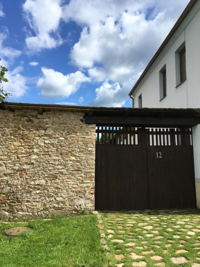 Apartman Na Vrsku Klenovice  外观 照片